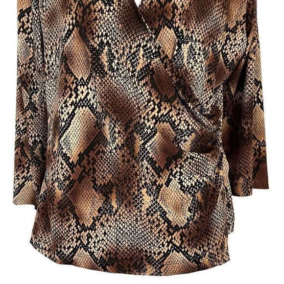 CHICO'S Brown Snakeskin Snake Reptile Print V-Neck Wrap Jersey Knit Top 1 / M - Picture 6 of 16